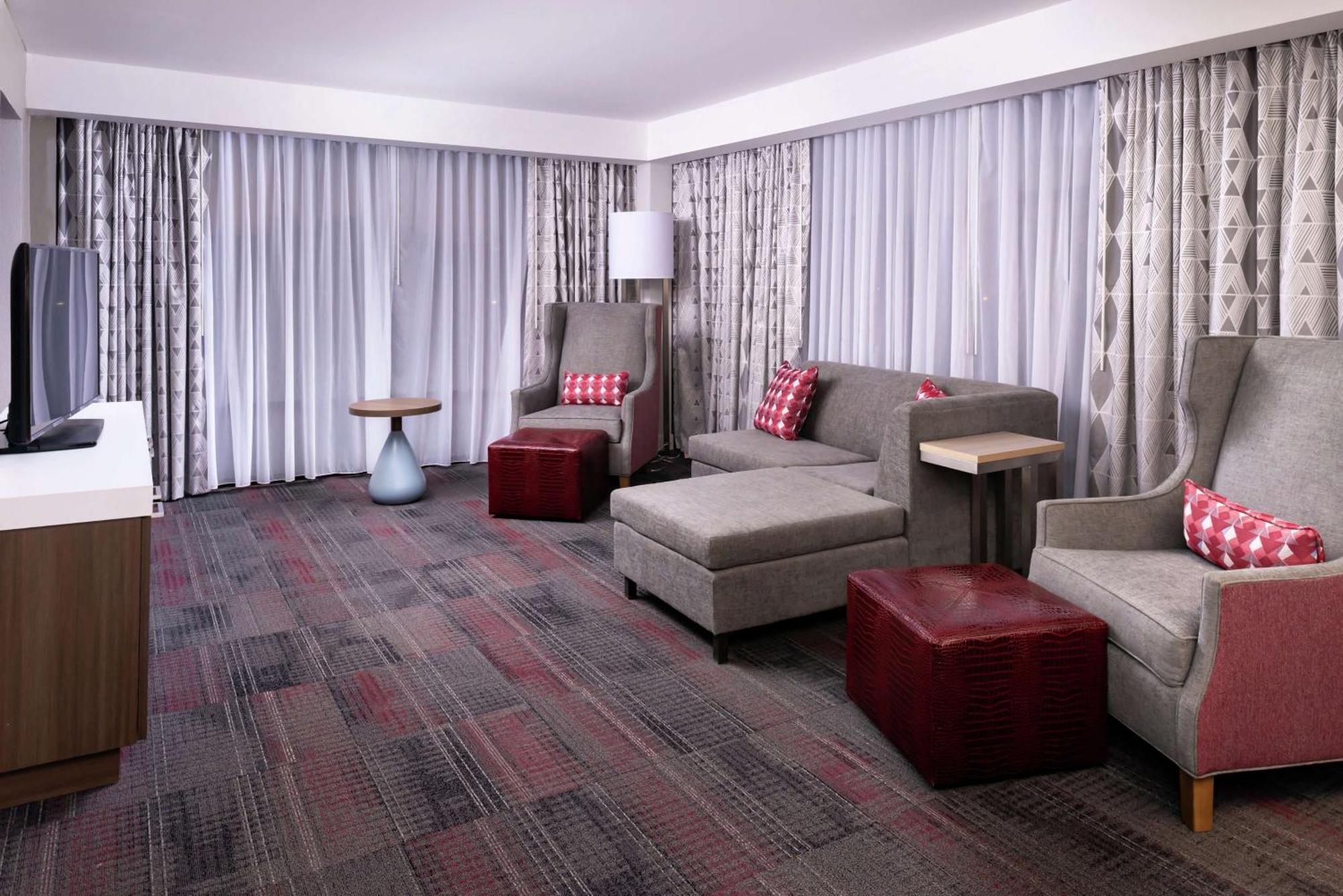 Hotel Hilton Garden Downtown 3*